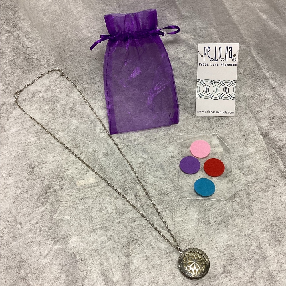 Pe Lo Ha Silver Essential Oil Diffuser Pendant Necklace Aromatherapy